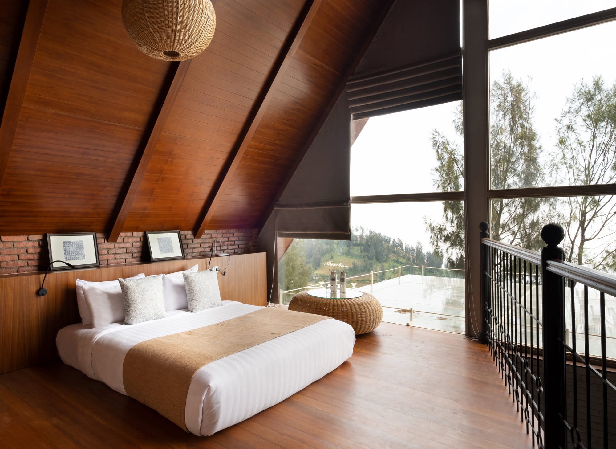 Bedroom (queen size)