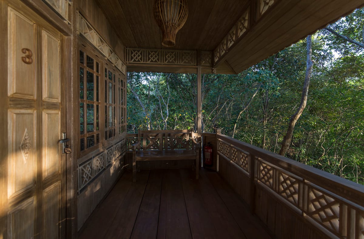 Eco Lodge_BALURAN_Standard Lodge_Terrace_2