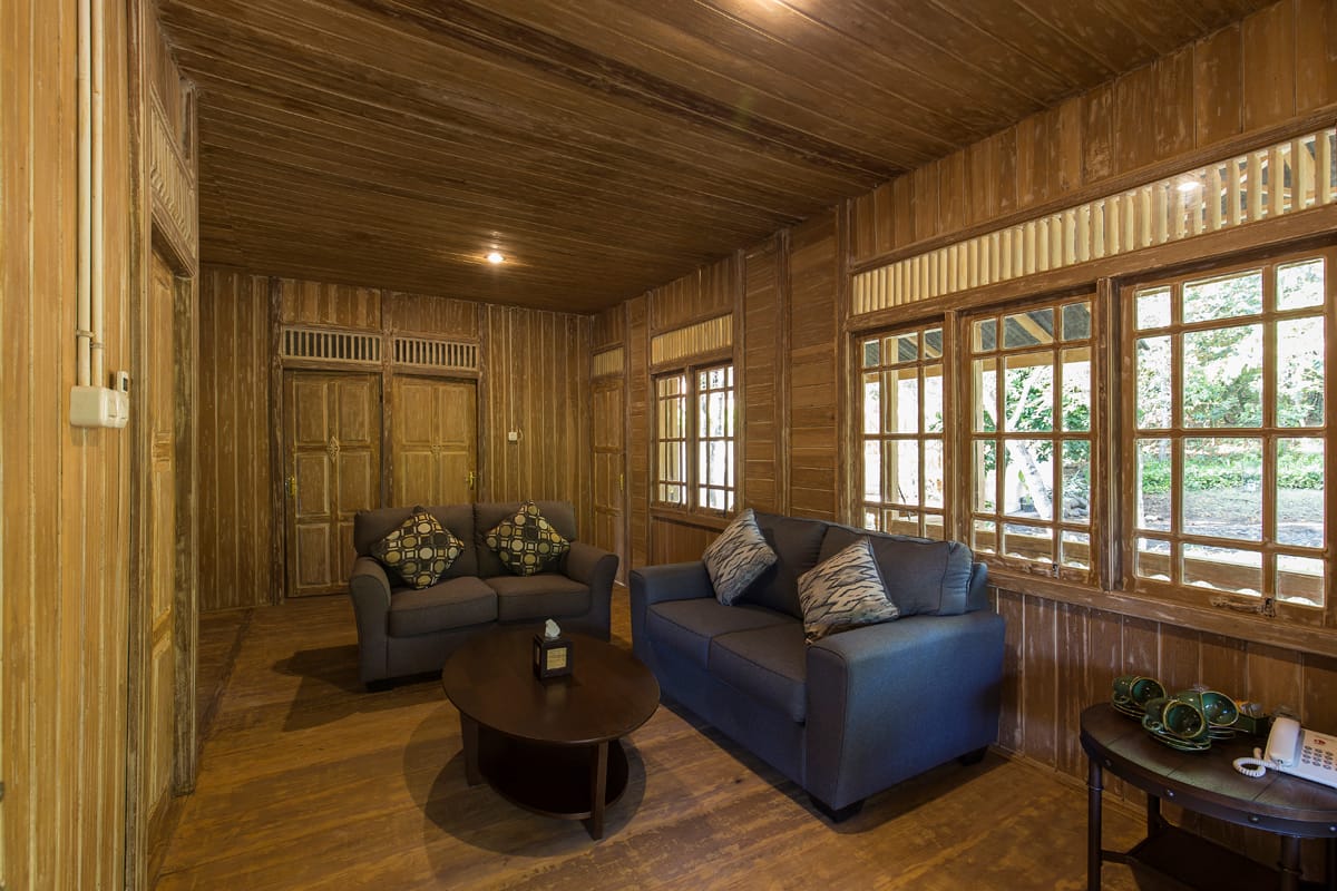 Eco Lodge_IJEN_Standard Lodge_Living Room