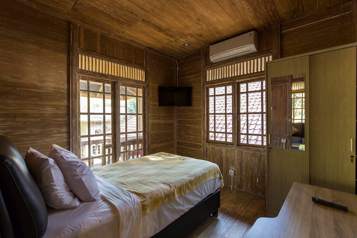 Eco Lodge_IJEN_Standard Lodge_Room_1