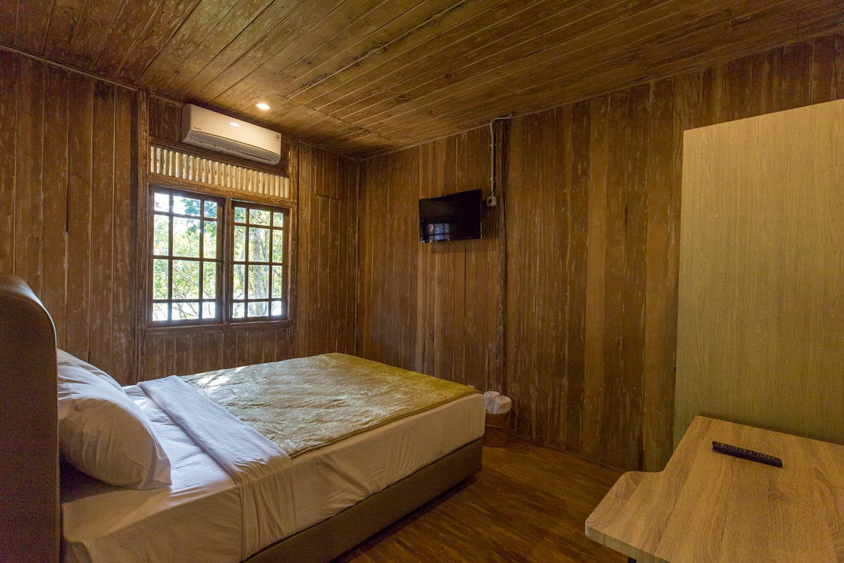 Eco Lodge_IJEN_Standard Lodge_Room_2
