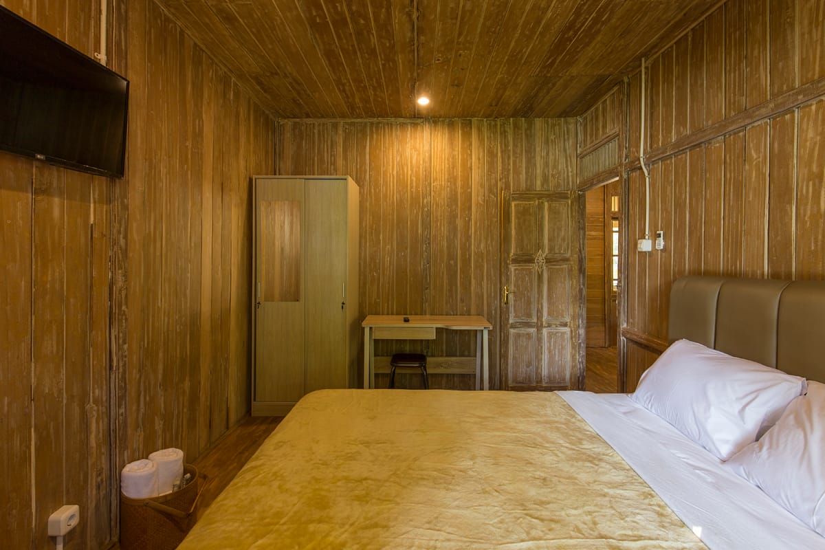 Eco Lodge_IJEN_Standard Lodge_Room_4