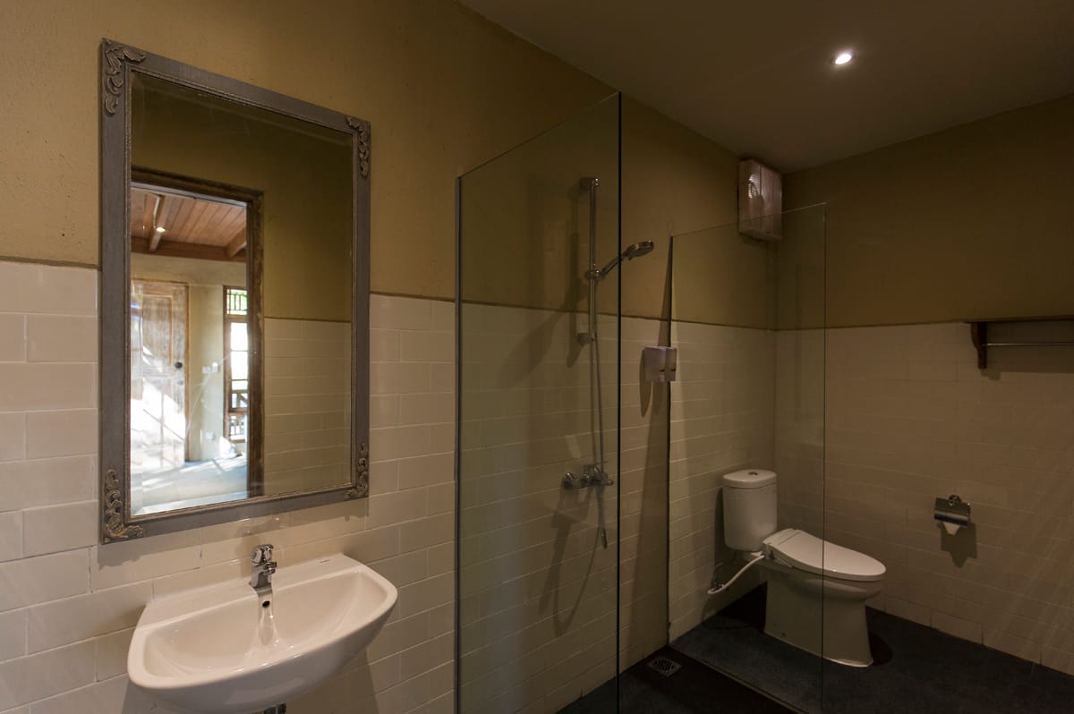 Eco Lodge_Raung LODGE_Premium Bathroom