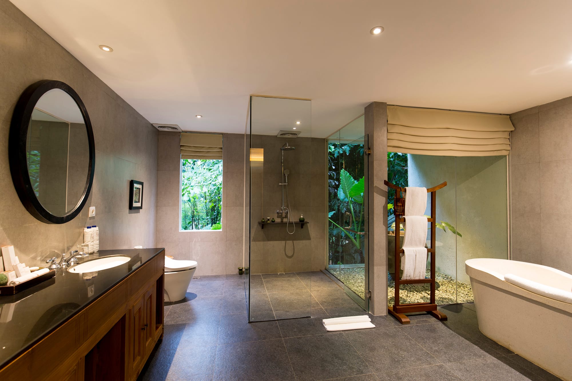 Exclusive Modern PV - Bathroom