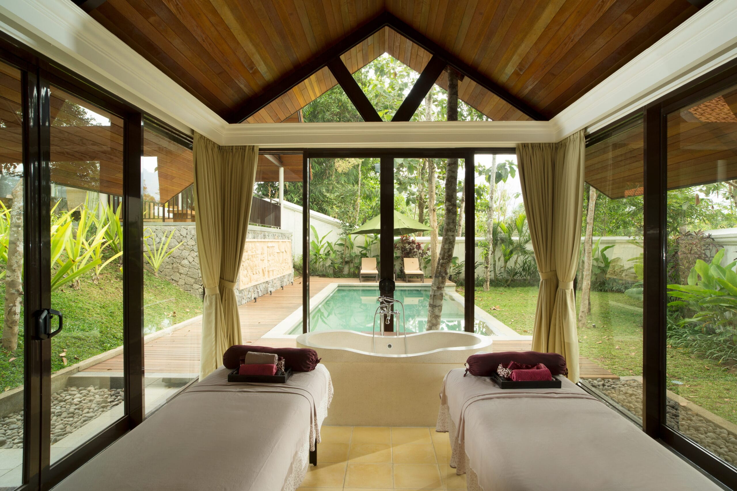 PLB_Grand_Spa_Pool_Villa_Spa Room