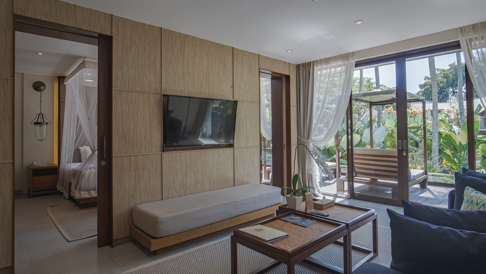 PLU Suite_6