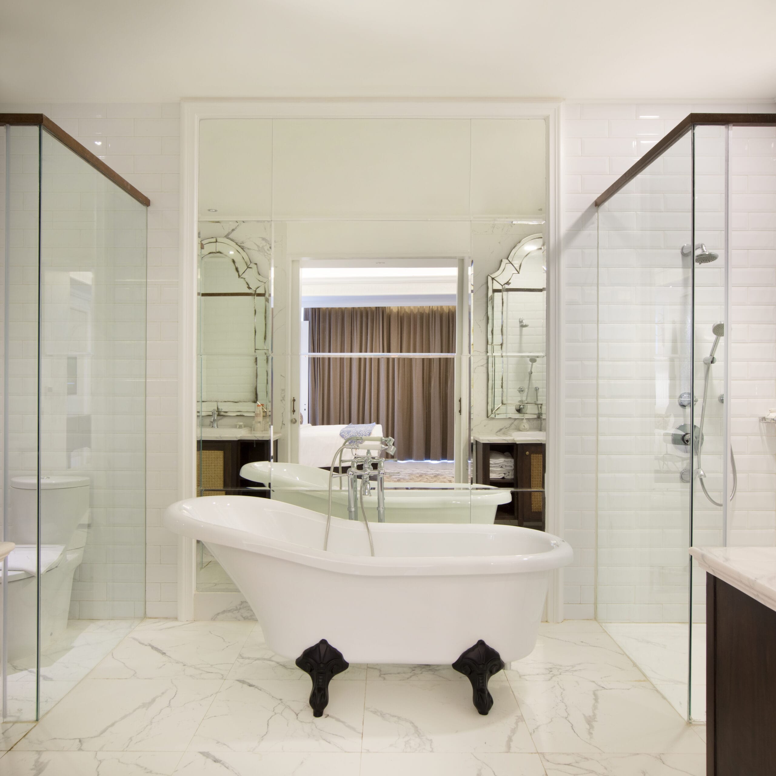 Suite Bathroom PLHB