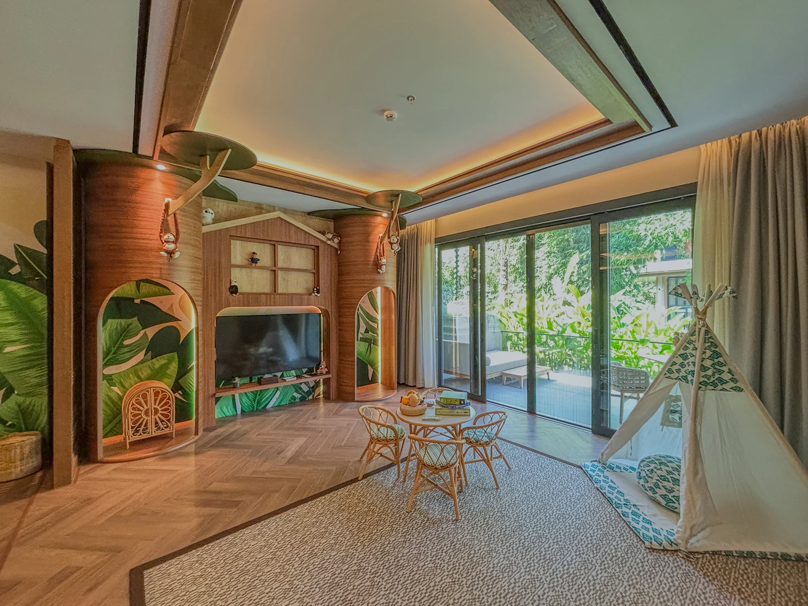 junior-explorers-suite-2