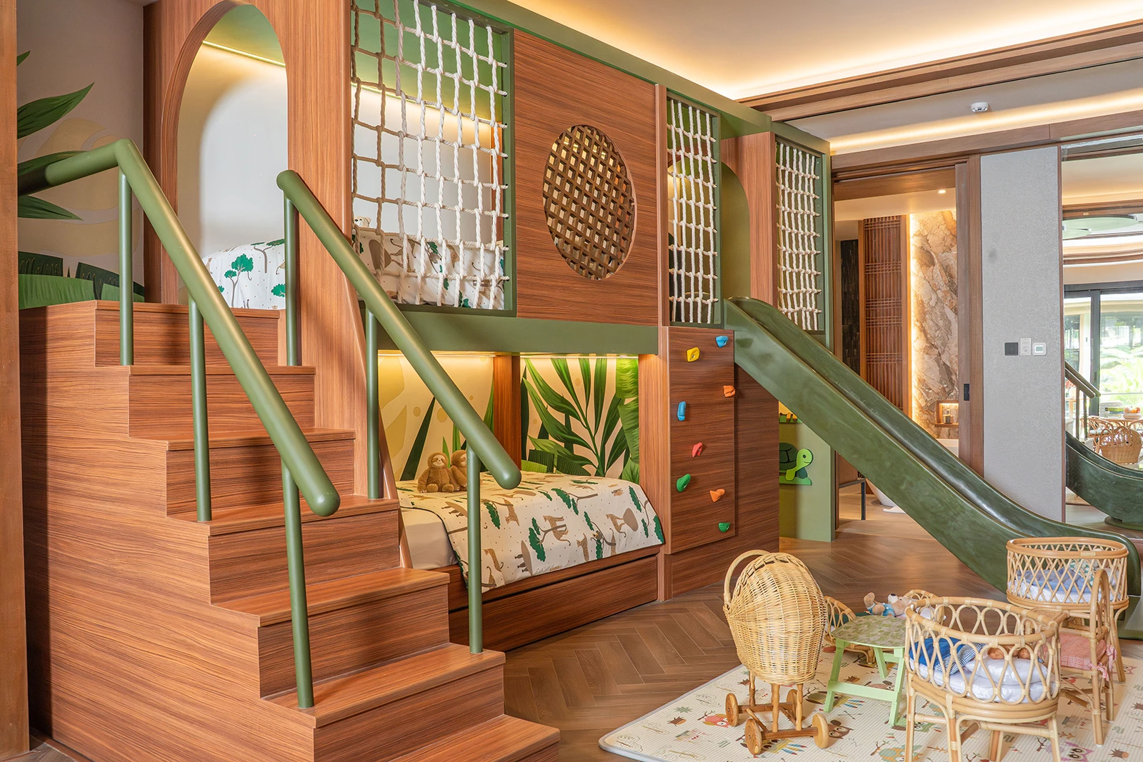 Family-Explorers-Suite